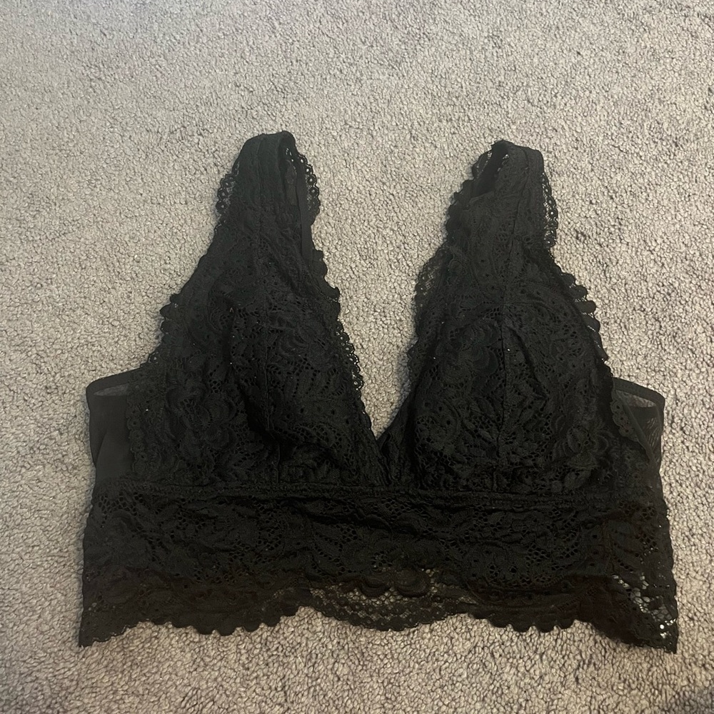 Aerie black padded plunge bralette